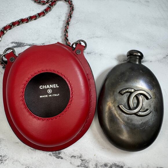 Chanel Sporran Flask Bag Coco CC Bottle Shoulder/Crossbody Chain Red Rare 2013 - Picture 6 of 16